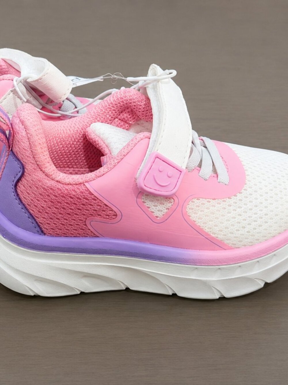Children's Place Toddler Pink & White Velcro Sneakers – NWT Size 7
